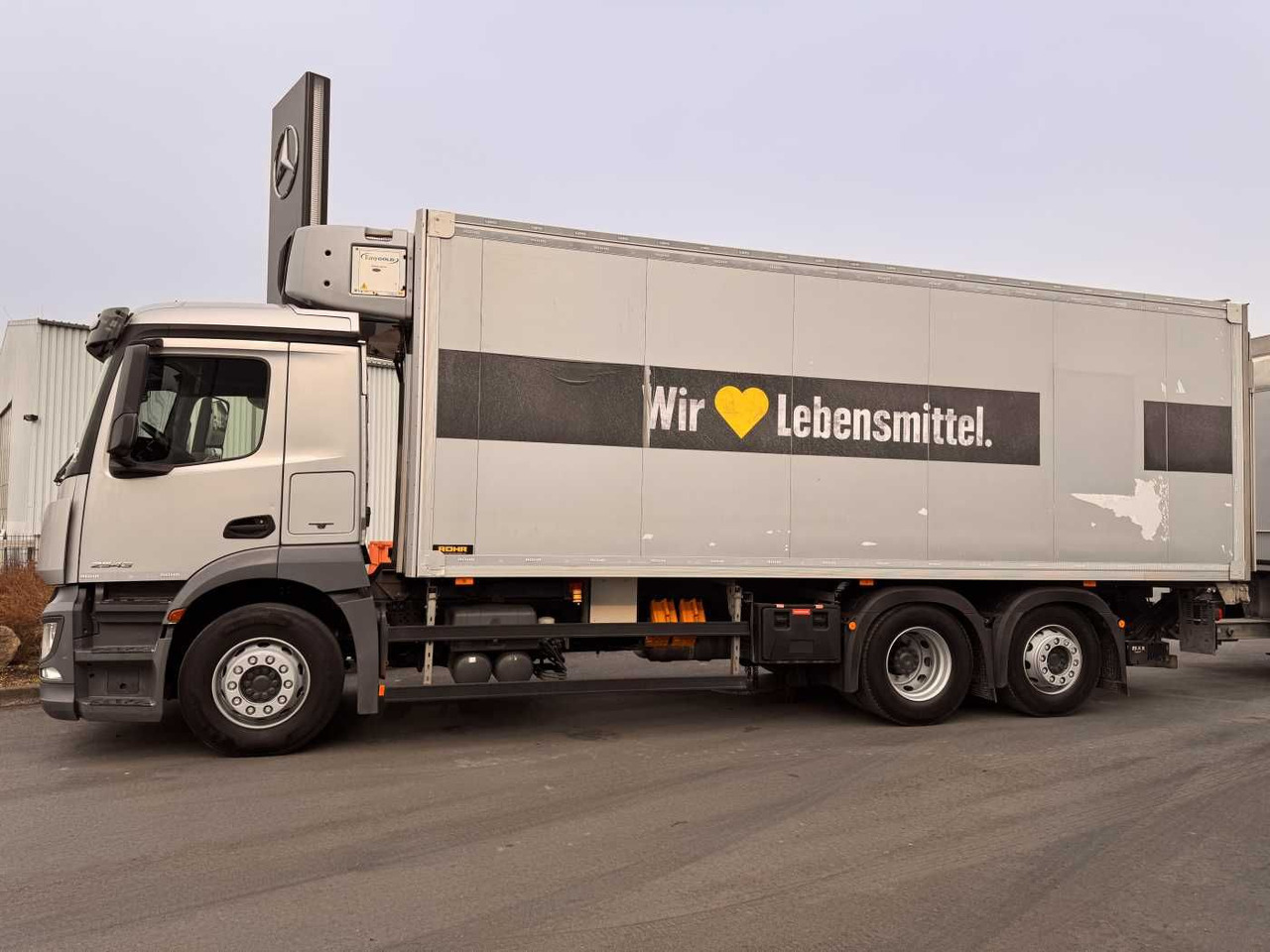 Mercedes-Benz Antos 2543 L 6x2 Kühlkoffer Carrier LBW Bär - Camión frigorífico: foto 2 Mercedes-Benz Antos 2543 L 6x2 Kühlkoffer Carrier LBW Bär - Camión frigorífico: foto 2