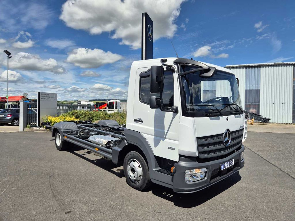 Camión chasis nuevo Mercedes-Benz Atego 818 L Fahrgestell, 6 Stück vorhanden: foto 7