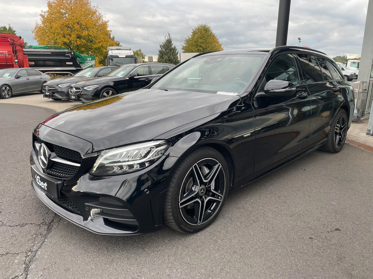 Mercedes-Benz C 220d NightEdition+AMG+Distr+SportfahrW+RFK - Coche familiar: foto 2 Mercedes-Benz C 220d NightEdition+AMG+Distr+SportfahrW+RFK - Coche familiar: foto 2