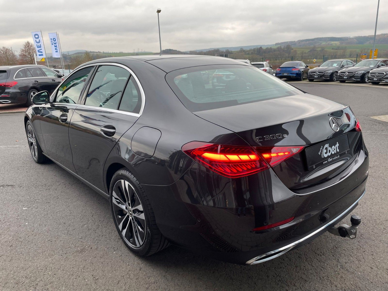 Mercedes-Benz C 300 e Avantgarde Digital+S-Dach+AHK+Distr+ - Sedan: foto 3 Mercedes-Benz C 300 e Avantgarde Digital+S-Dach+AHK+Distr+ - Sedan: foto 3