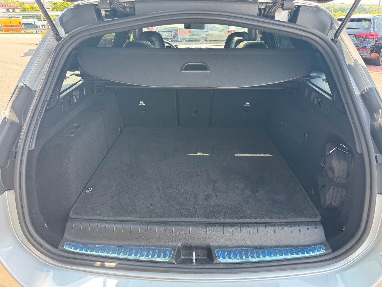 Mercedes-Benz C 300de AMG+Pano+Burm+HUD+360+Digital+VOLL - Coche familiar: foto 5 Mercedes-Benz C 300de AMG+Pano+Burm+HUD+360+Digital+VOLL - Coche familiar: foto 5