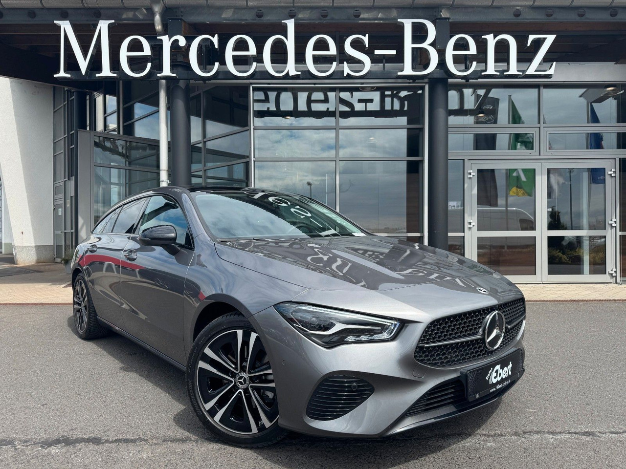 Mercedes-Benz CLA 180 Shooting Brake - Coche familiar: foto 1 Mercedes-Benz CLA 180 Shooting Brake - Coche familiar: foto 1