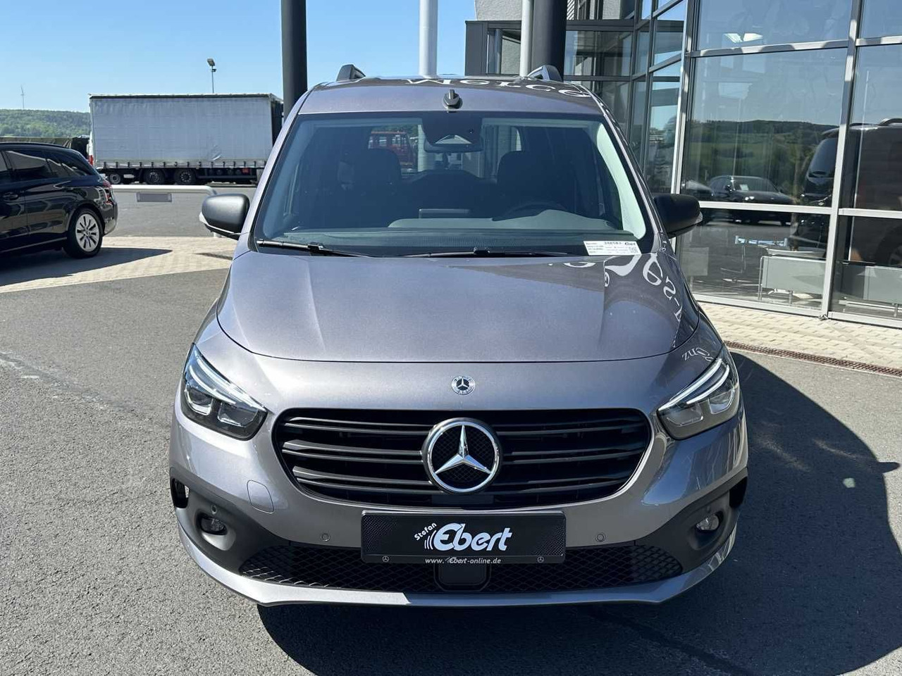 Mercedes-Benz Citan 112 CDI Tourer Kamera MBUX LED Tempomat - Coche: foto 2 Mercedes-Benz Citan 112 CDI Tourer Kamera MBUX LED Tempomat - Coche: foto 2