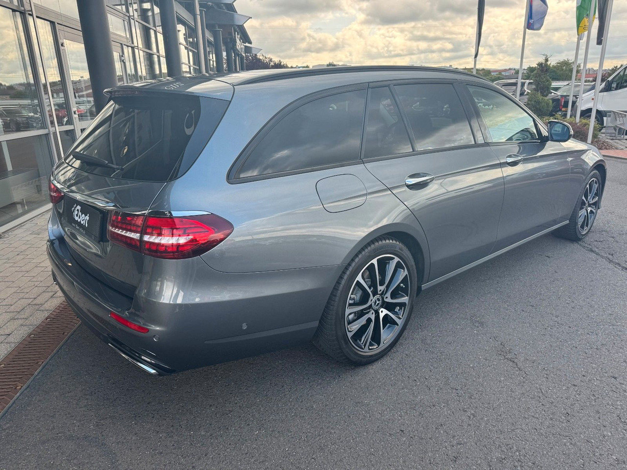 Mercedes-Benz E 220d Avantgarde+DistrPlus+Pano+Burm+360+Night - Coche familiar: foto 4 Mercedes-Benz E 220d Avantgarde+DistrPlus+Pano+Burm+360+Night - Coche familiar: foto 4