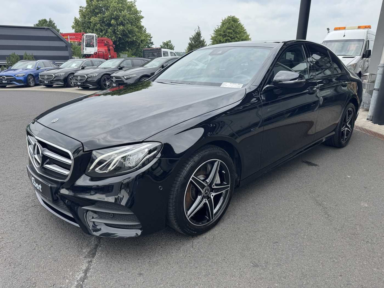 Mercedes-Benz E 300de 9G AMG+Pano+Memory+Ambiente+ RFK+Night - Sedan: foto 2 Mercedes-Benz E 300de 9G AMG+Pano+Memory+Ambiente+ RFK+Night - Sedan: foto 2