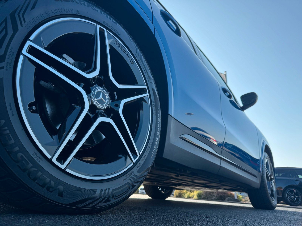 Mercedes-Benz GLA 200 AMG+PANO+DistrPlus+RFK+Night - SUV/ Todoterreno: foto 5 Mercedes-Benz GLA 200 AMG+PANO+DistrPlus+RFK+Night - SUV/ Todoterreno: foto 5