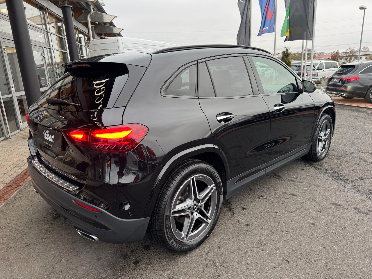 Mercedes-Benz GLA 200 AMG+Pano+Distr+Ambiente+Multibeam+ - SUV/ Todoterreno: foto 4 Mercedes-Benz GLA 200 AMG+Pano+Distr+Ambiente+Multibeam+ - SUV/ Todoterreno: foto 4