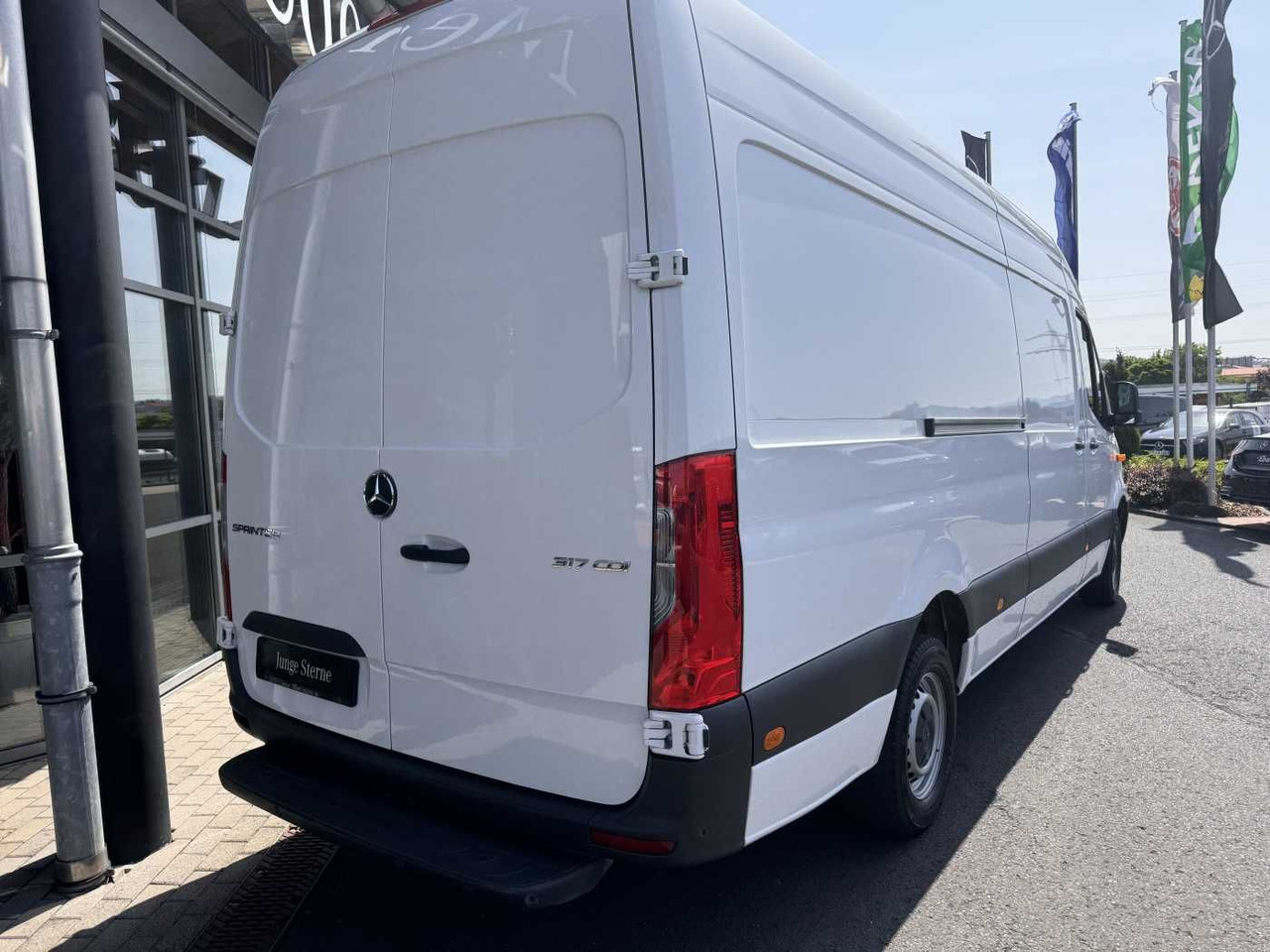 Mercedes-Benz Sprinter 317 CDI 4325 Klima 360 Schwing MBUX SHZ - Furgón: foto 4 Mercedes-Benz Sprinter 317 CDI 4325 Klima 360 Schwing MBUX SHZ - Furgón: foto 4