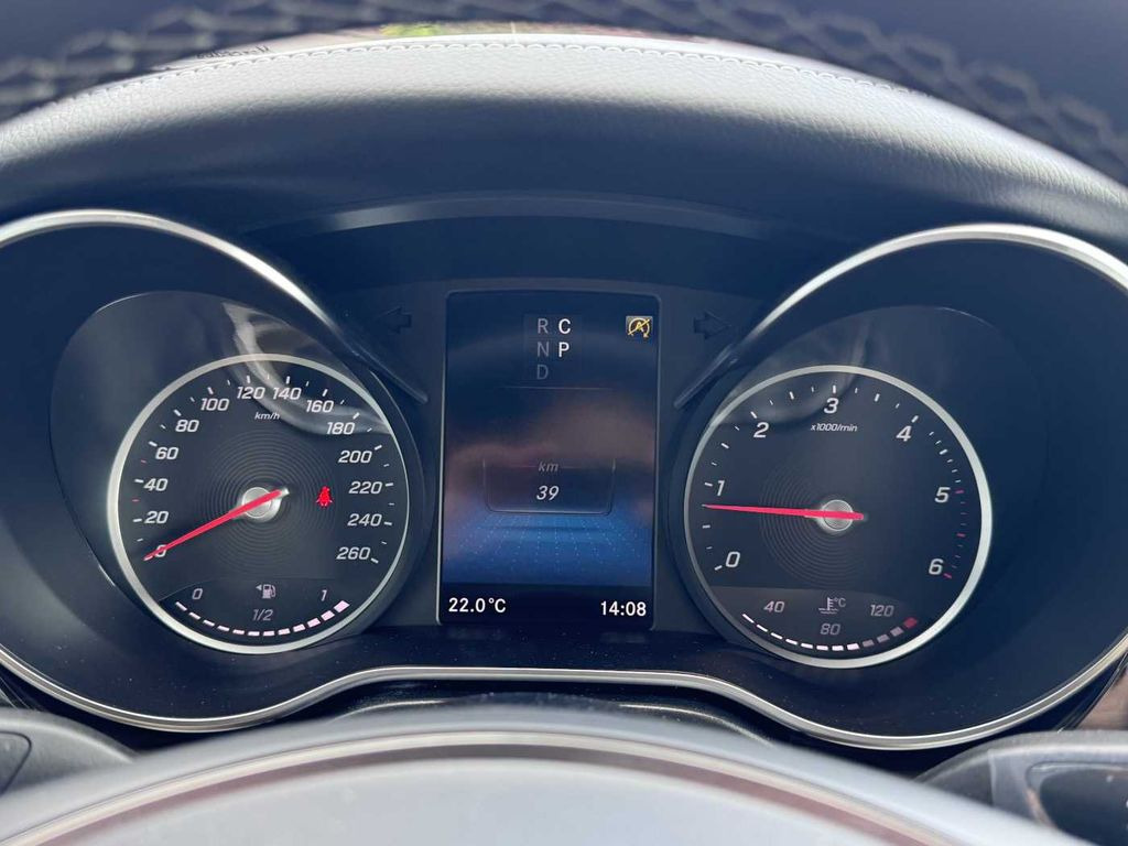 Coche Mercedes-Benz V 300 d AVA AMG 4MATIC AIRMATIC Sitzklima el Tür: foto 14