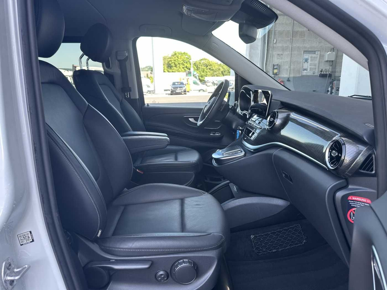 Coche Mercedes-Benz V 300 d AVA ED 6Sitze Burmester 360Kamera el Tür: foto 8 Coche Mercedes-Benz V 300 d AVA ED 6Sitze Burmester 360Kamera el Tür: foto 8
