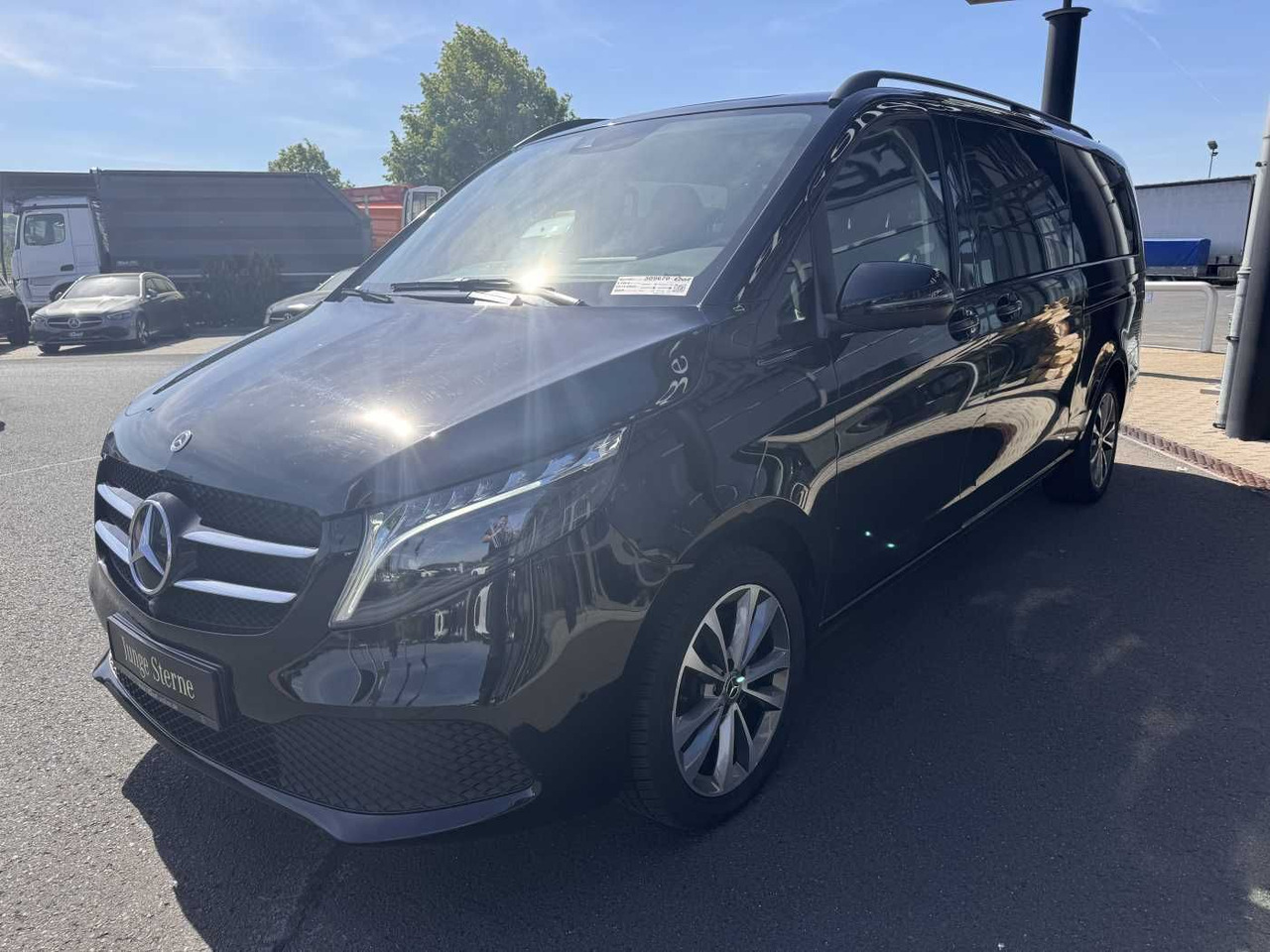 Mercedes-Benz V 300 d AVA Extralang AIRMATIC Standheiz 360Kam - Coche: foto 3 Mercedes-Benz V 300 d AVA Extralang AIRMATIC Standheiz 360Kam - Coche: foto 3