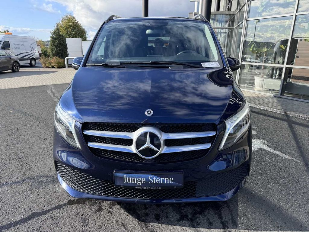 Mercedes-Benz V 300 d EDITION 7Sitze MBUX LED Kamera - Minibús, Furgoneta de pasajeros: foto 2 Mercedes-Benz V 300 d EDITION 7Sitze MBUX LED Kamera - Minibús, Furgoneta de pasajeros: foto 2