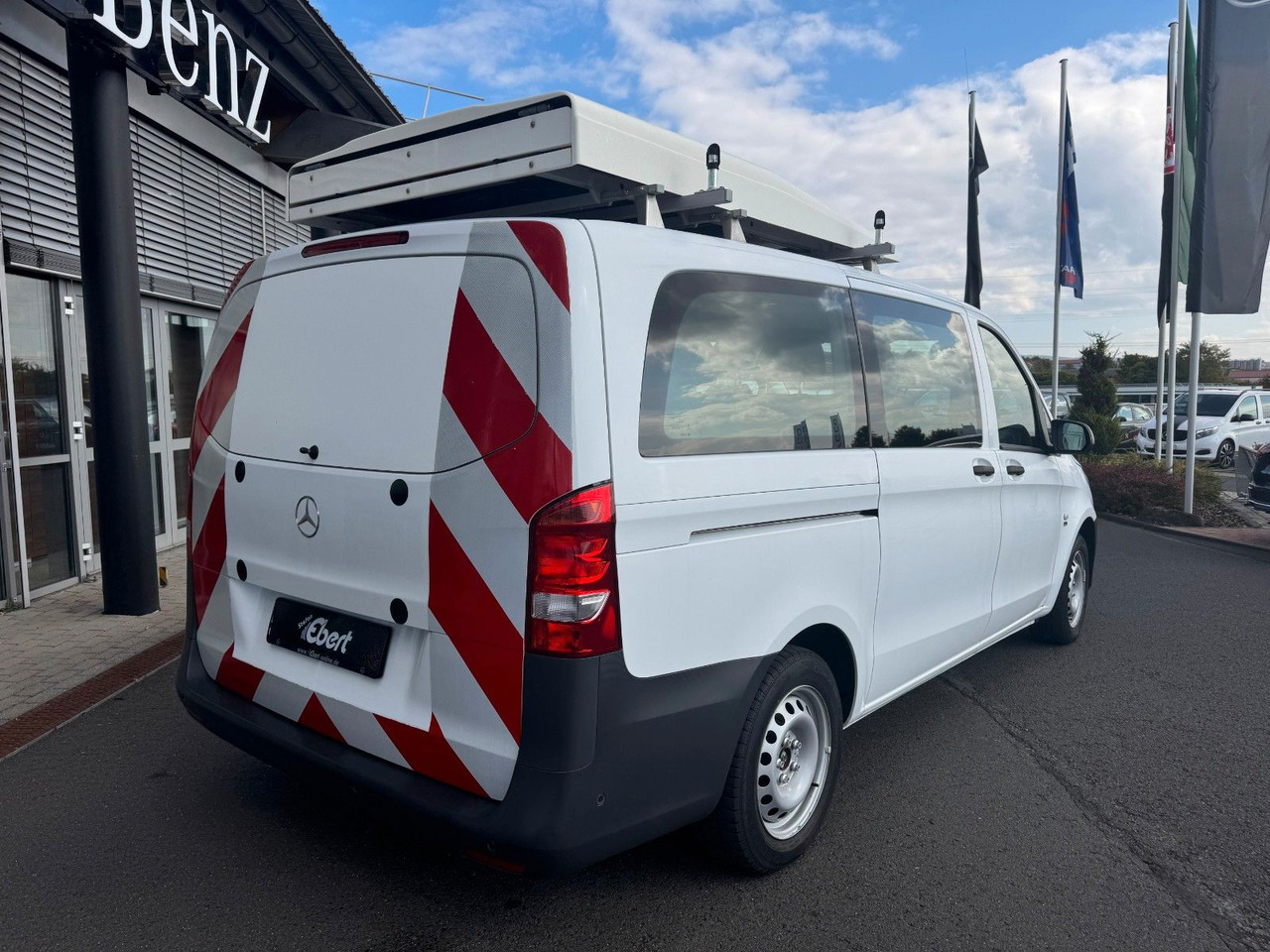 Mercedes-Benz Vito 114 CDI Tourer Begleitfahrzeug BF3+ / WVZ - Furgoneta de pasajeros: foto 4 Mercedes-Benz Vito 114 CDI Tourer Begleitfahrzeug BF3+ / WVZ - Furgoneta de pasajeros: foto 4