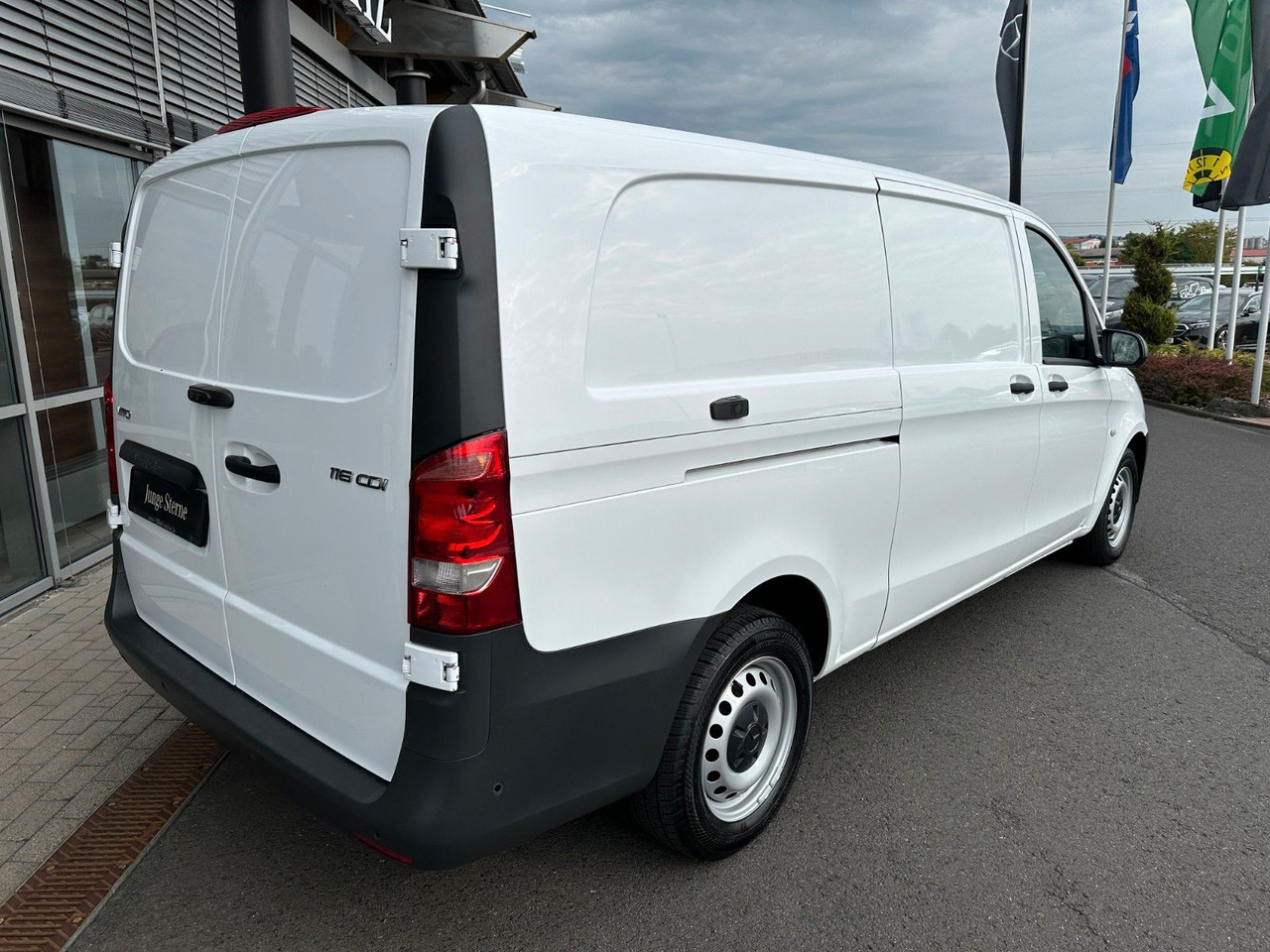 Mercedes-Benz Vito 116 CDI Extralang Klima Kamera SHZ - Furgoneta pequeña: foto 3 Mercedes-Benz Vito 116 CDI Extralang Klima Kamera SHZ - Furgoneta pequeña: foto 3