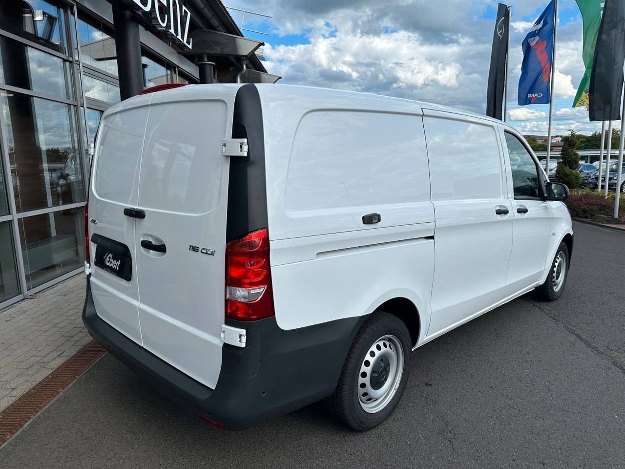 Mercedes-Benz Vito 116 CDI Klima Kamera Audio40 SHZ - Furgoneta pequeña: foto 4 Mercedes-Benz Vito 116 CDI Klima Kamera Audio40 SHZ - Furgoneta pequeña: foto 4