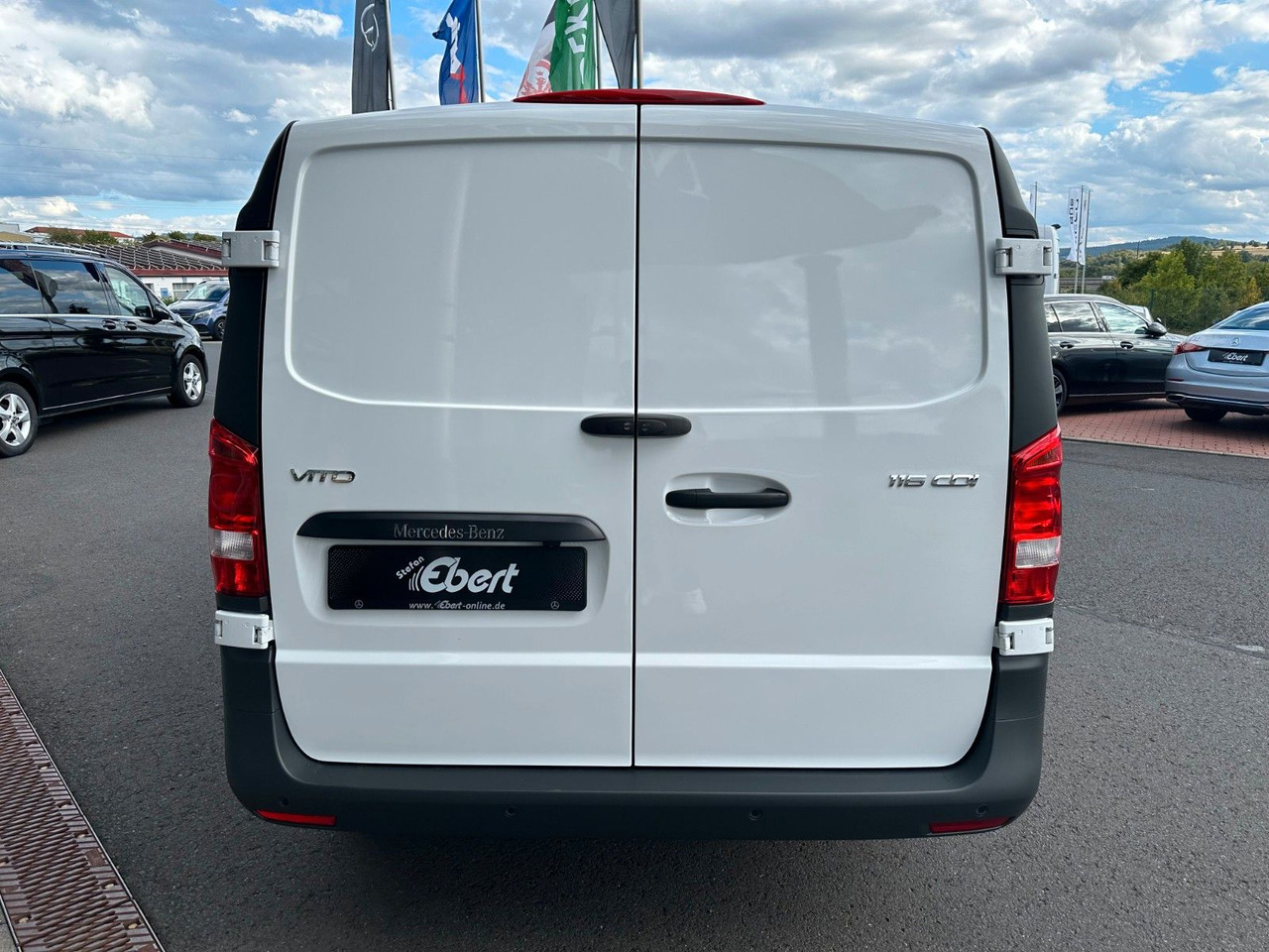 Mercedes-Benz Vito 116 CDI Klima Kamera Audio40 SHZ - Furgoneta pequeña: foto 5 Mercedes-Benz Vito 116 CDI Klima Kamera Audio40 SHZ - Furgoneta pequeña: foto 5