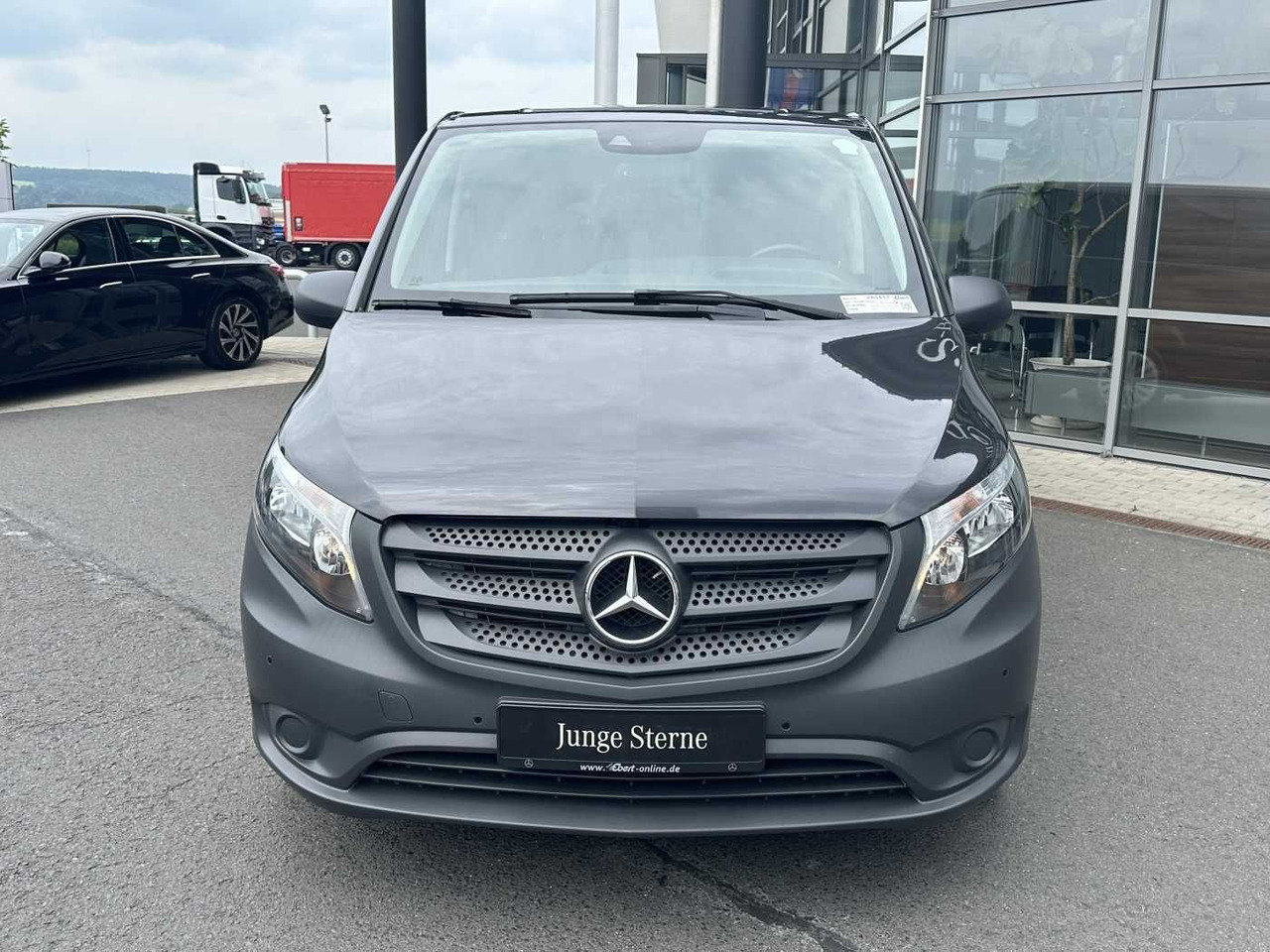 Mercedes-Benz Vito 116 CDI Tourer 3430 9G 2xKlima Kamera - Coche: foto 2 Mercedes-Benz Vito 116 CDI Tourer 3430 9G 2xKlima Kamera - Coche: foto 2