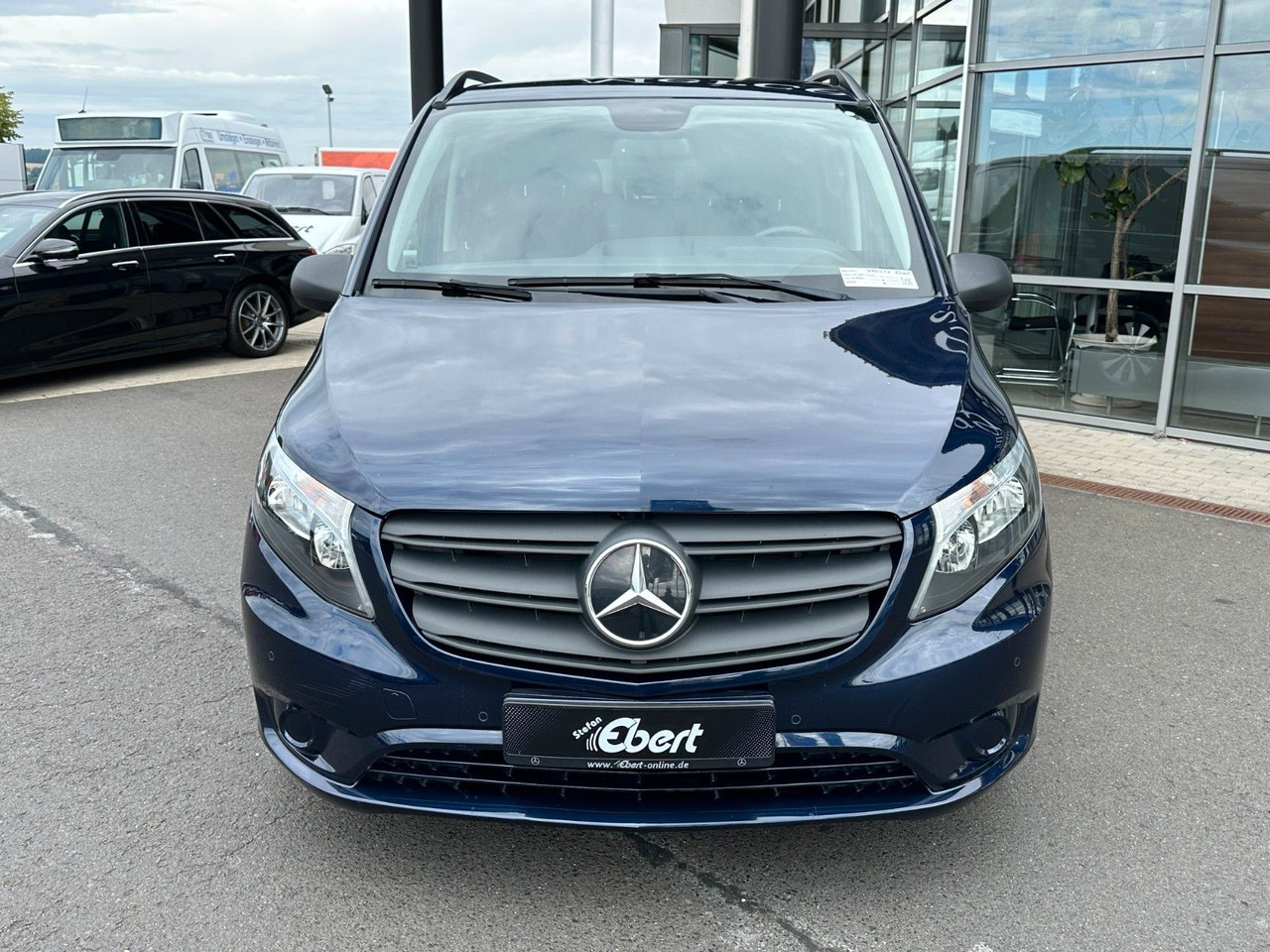 Mercedes-Benz Vito 116 CDI Tourer Pro Liege-Paket Panoramadach - Coche familiar: foto 2 Mercedes-Benz Vito 116 CDI Tourer Pro Liege-Paket Panoramadach - Coche familiar: foto 2