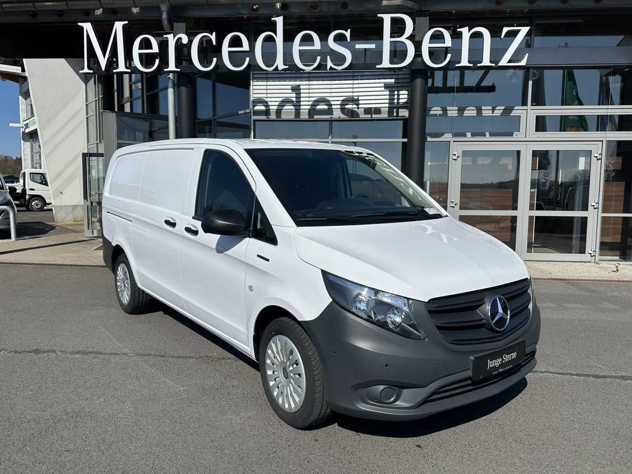 Mercedes-Benz eVito 112 Klima Kamera Audio 30 Sitzheiz Tempom. - Furgoneta pequeña, Furgoneta eléctrica: foto 1 Mercedes-Benz eVito 112 Klima Kamera Audio 30 Sitzheiz Tempom. - Furgoneta pequeña, Furgoneta eléctrica: foto 1