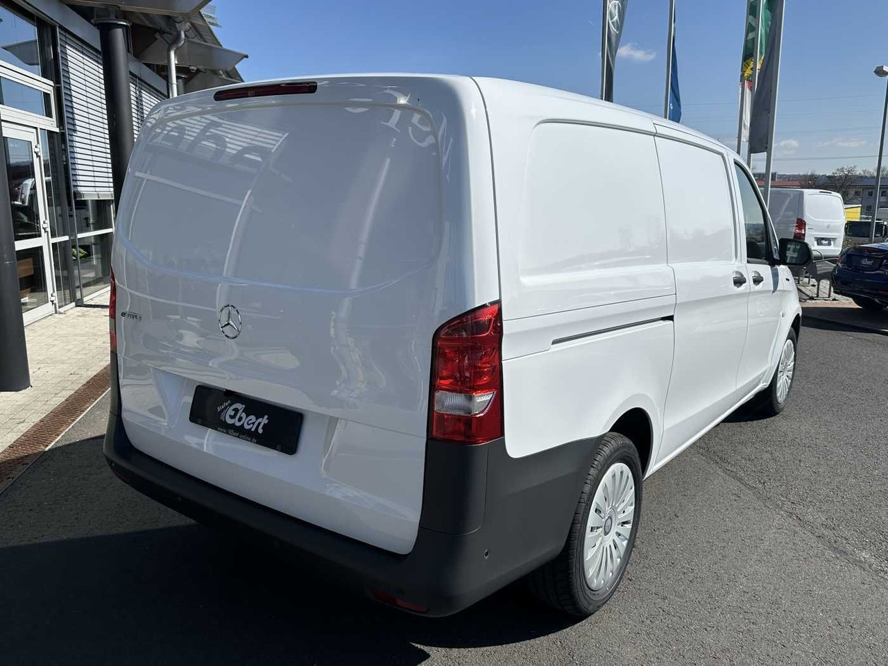 Mercedes-Benz eVito 112 Klima Kamera Audio 30 Sitzheiz Tempom. - Furgoneta pequeña, Furgoneta eléctrica: foto 4 Mercedes-Benz eVito 112 Klima Kamera Audio 30 Sitzheiz Tempom. - Furgoneta pequeña, Furgoneta eléctrica: foto 4