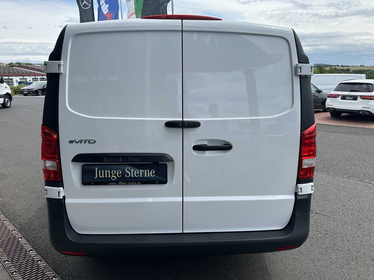 Mercedes-Benz eVito 112 Klima Kamera Navi SHZ Tempomat - Furgoneta pequeña, Furgoneta eléctrica: foto 5 Mercedes-Benz eVito 112 Klima Kamera Navi SHZ Tempomat - Furgoneta pequeña, Furgoneta eléctrica: foto 5