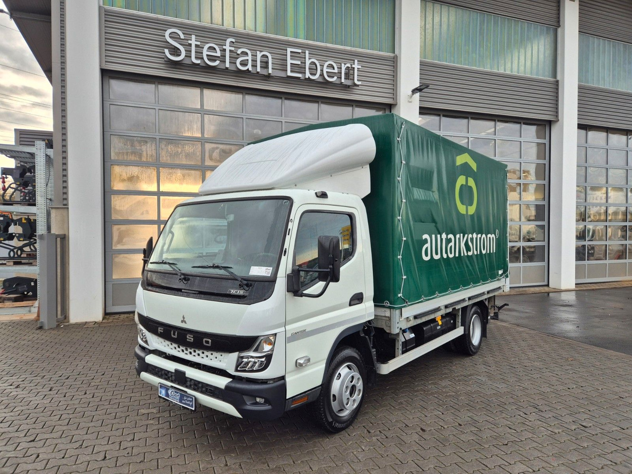 Mitsubishi Canter 7C15 LBW Klima Navi Kamera AHK - Furgoneta con lona: foto 1 Mitsubishi Canter 7C15 LBW Klima Navi Kamera AHK - Furgoneta con lona: foto 1
