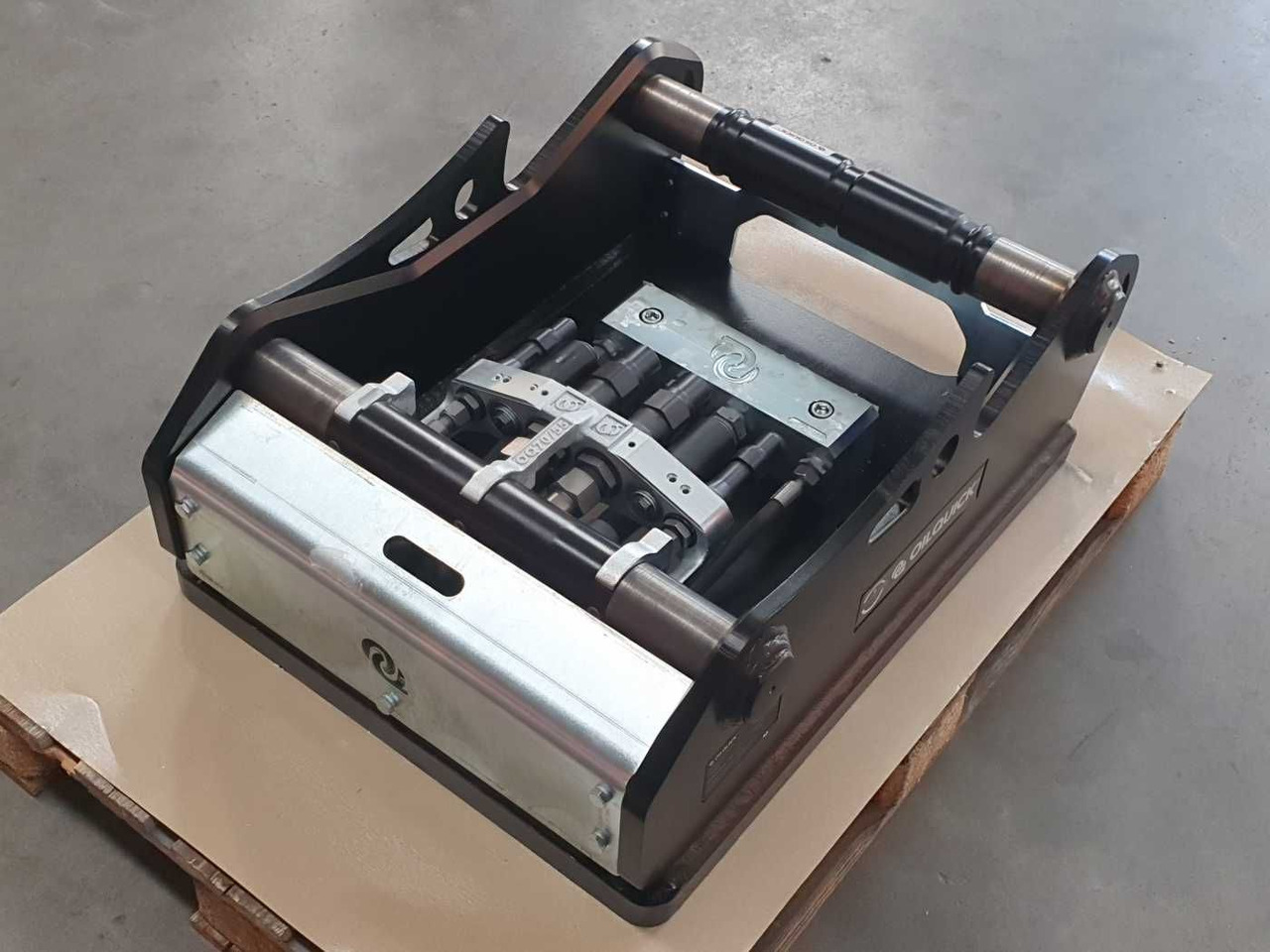 OilQuick OQ70/55 Adapterplatte für Westtech NEU - Acoplamiento rápido: foto 4 OilQuick OQ70/55 Adapterplatte für Westtech NEU - Acoplamiento rápido: foto 4