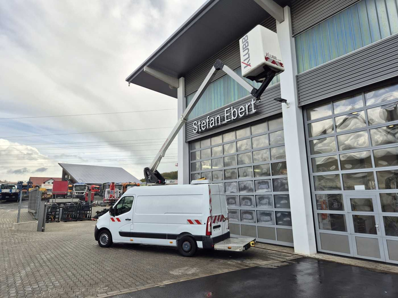 Opel Movano 2.3 CDTI /KLUBB K32, 12,5m - Camión con plataforma elevadora: foto 2 Opel Movano 2.3 CDTI /KLUBB K32, 12,5m - Camión con plataforma elevadora: foto 2