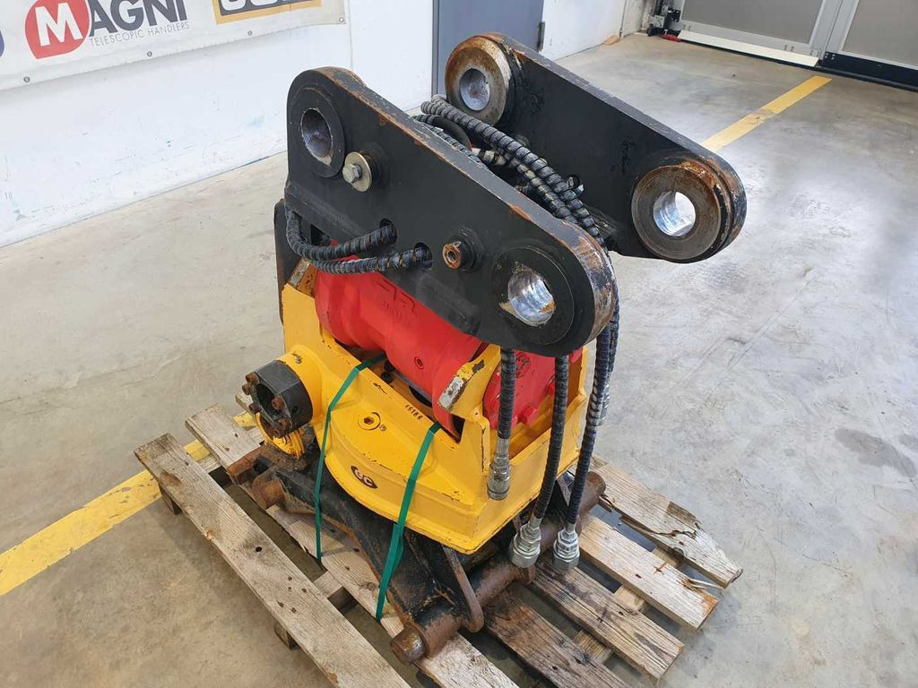 Rädlinger Schwenkrotator CAT M318 / CW 40 / 2016 - Rotor basculante para Maquinaria de construcción: foto 3 Rädlinger Schwenkrotator CAT M318 / CW 40 / 2016 - Rotor basculante para Maquinaria de construcción: foto 3