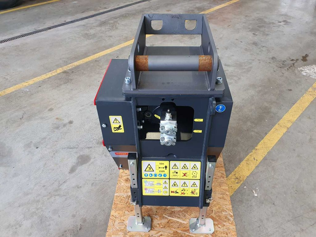 Seppi M. MIDI-KASTOR / Wurzelstockfräse Seppi M. MIDI-KASTOR / Wurzelstockfräse - Triturador de tocones: foto 5 Seppi M. MIDI-KASTOR / Wurzelstockfräse Seppi M. MIDI-KASTOR / Wurzelstockfräse - Triturador de tocones: foto 5