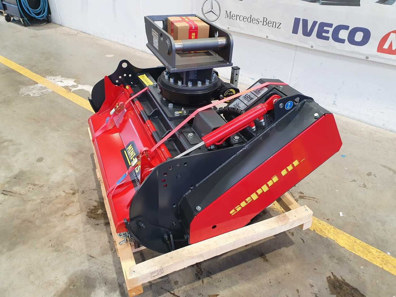 Seppi MINI-BMS 105 Forstmulcher Drehmotor MS08 - Trituradora forestal: foto 3 Seppi MINI-BMS 105 Forstmulcher Drehmotor MS08 - Trituradora forestal: foto 3