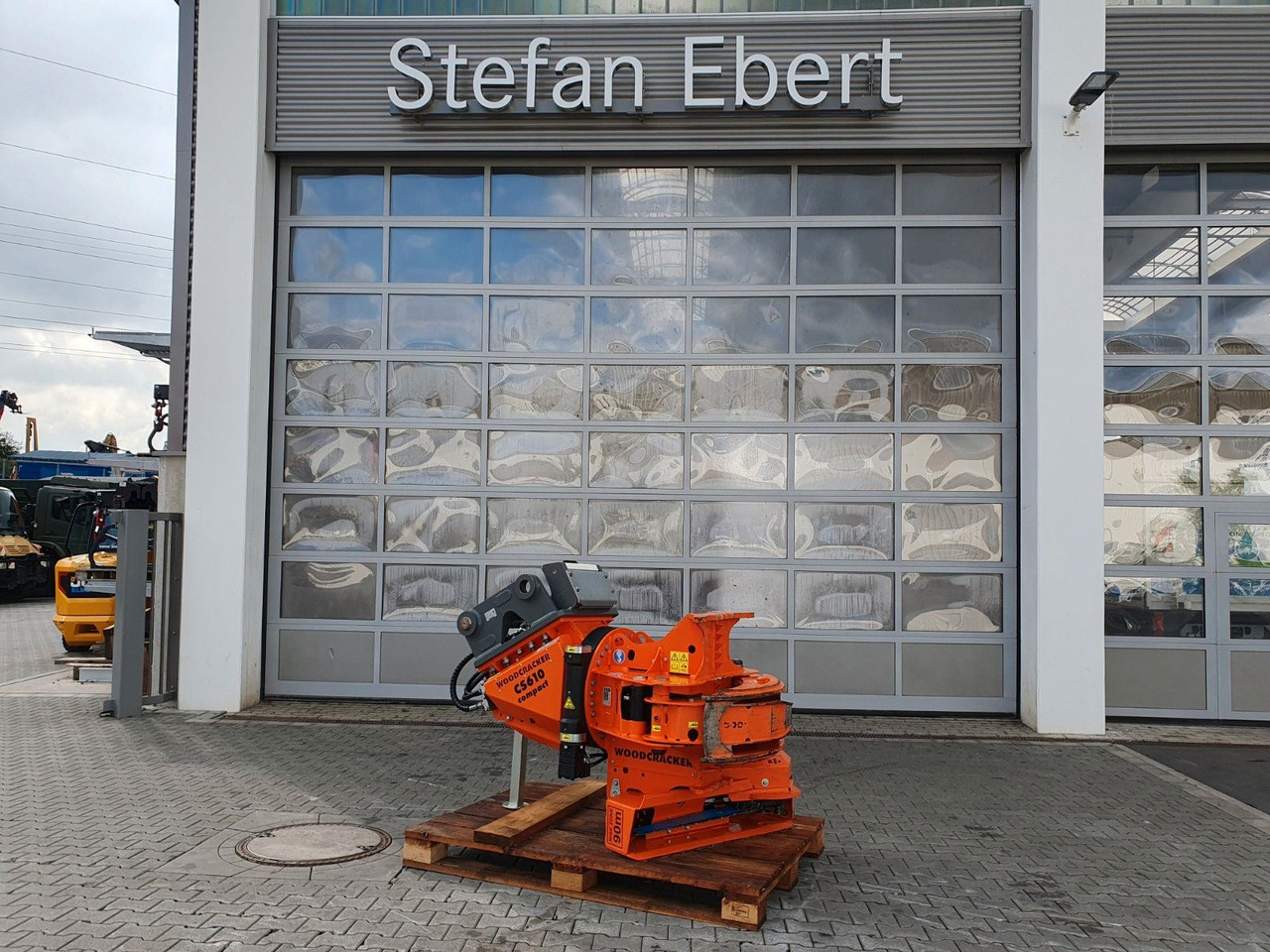 Westtech CS610 Powertiltator / SW48 / DEMO 2022 - Cabezal talador: foto 1 Westtech CS610 Powertiltator / SW48 / DEMO 2022 - Cabezal talador: foto 1
