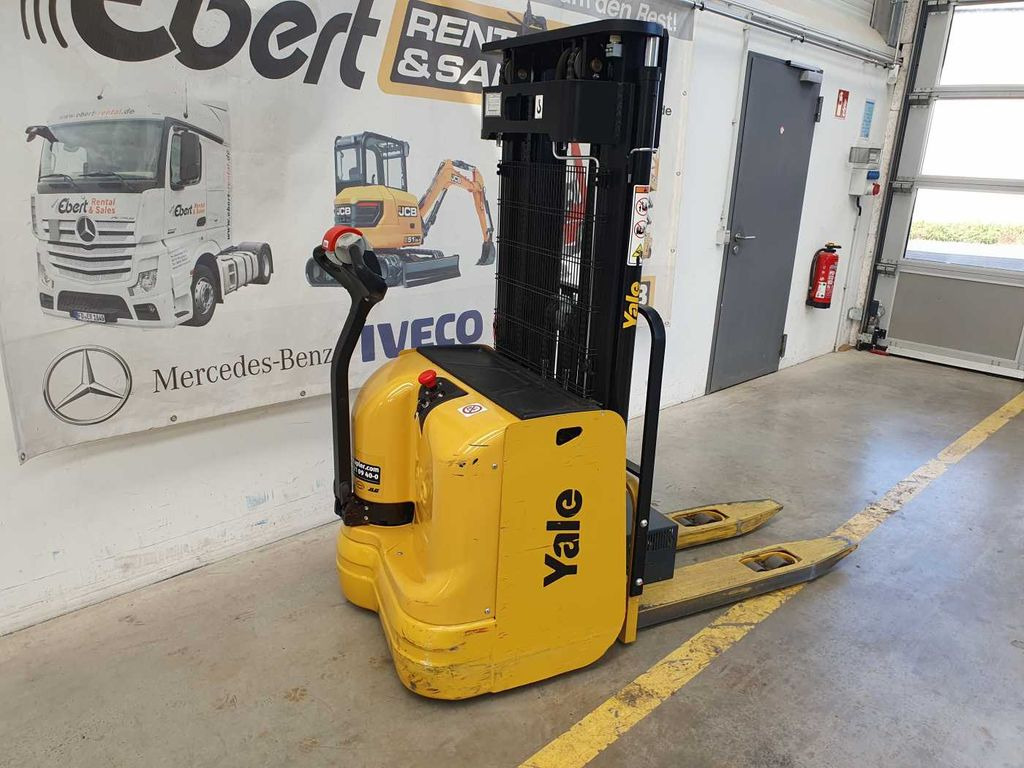 Yale MS 12 AC / Triplex: 4m! / nur 683h! / 2014 - Apilador: foto 3 Yale MS 12 AC / Triplex: 4m! / nur 683h! / 2014 - Apilador: foto 3