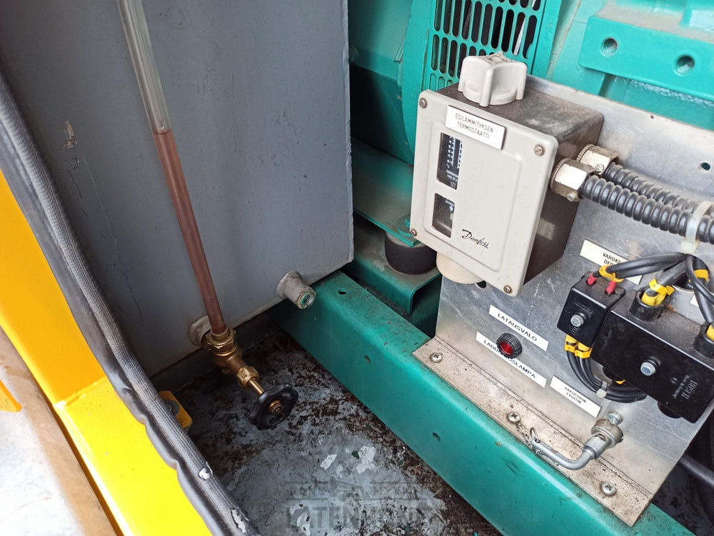 Generador industriale Generaattori 63kVa hinattava: foto 17