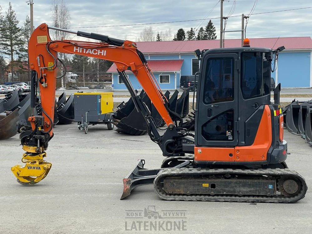 Hitachi ZX 48U-5A kaivinkone - Excavadora de cadenas: foto 5 Hitachi ZX 48U-5A kaivinkone - Excavadora de cadenas: foto 5