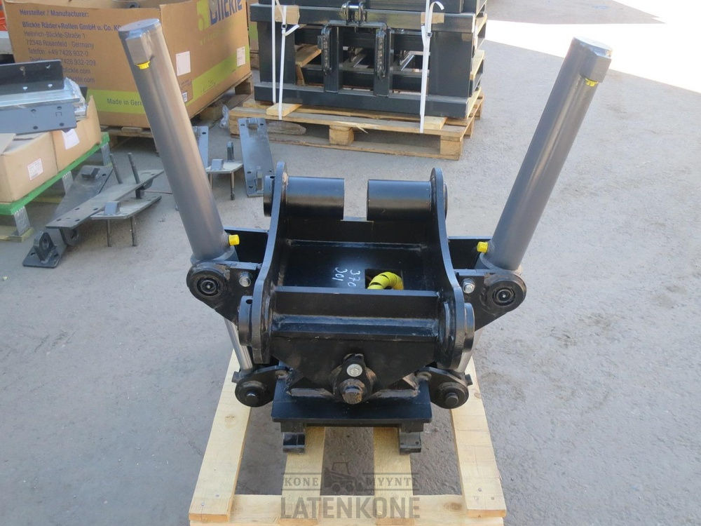 Lännen Kallistuva pikaliitin S45 hyd. 2-syl. - Acoplamiento rápido para Maquinaria de construcción: foto 2 Lännen Kallistuva pikaliitin S45 hyd. 2-syl. - Acoplamiento rápido para Maquinaria de construcción: foto 2
