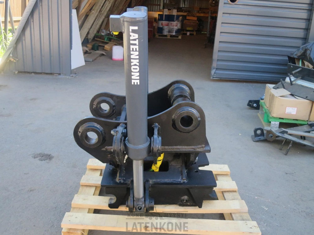 Lännen Kallistuva pikaliitin S45 hyd. 2-syl. - Acoplamiento rápido para Maquinaria de construcción: foto 4 Lännen Kallistuva pikaliitin S45 hyd. 2-syl. - Acoplamiento rápido para Maquinaria de construcción: foto 4