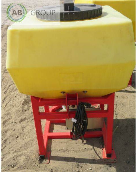 APV Siewnik poplonów 250 l USZKODZONY / DOSTĘPNY OD RĘ - Esparcidor de fertilizantes: foto 4 APV Siewnik poplonów 250 l USZKODZONY / DOSTĘPNY OD RĘ - Esparcidor de fertilizantes: foto 4
