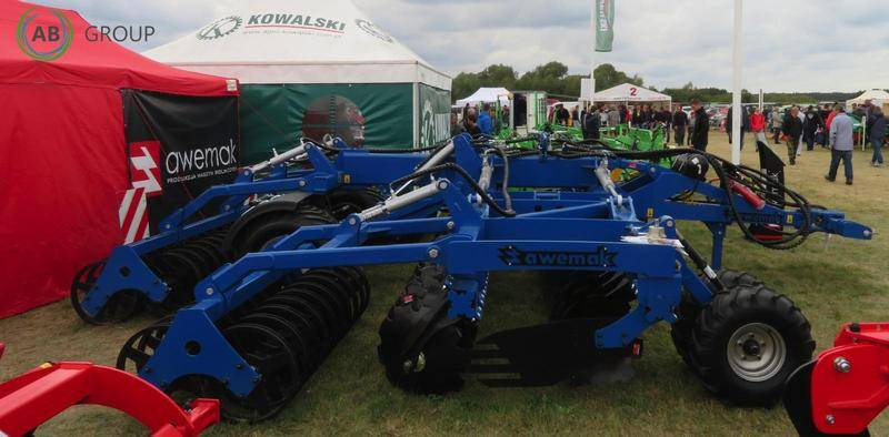 Awemak hydraulically folding heavy disc harrow Goliath CBTHD60, 6 m - Rastras: foto 2 Awemak hydraulically folding heavy disc harrow Goliath CBTHD60, 6 m - Rastras: foto 2