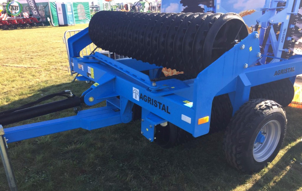 Cambridge hydraulically foldable roller 6.2 m 530 mm Agristal WUC - Rodillo agrícola: foto 1 Cambridge hydraulically foldable roller 6.2 m 530 mm Agristal WUC - Rodillo agrícola: foto 1