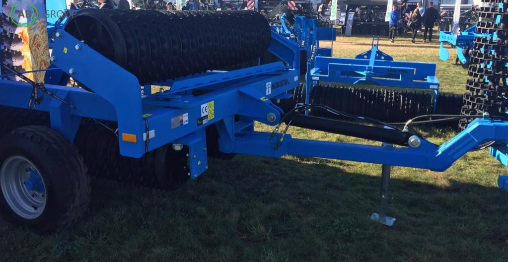 Cambridge hydraulically foldable roller 6.2 m 530 mm Agristal WUC - Rodillo agrícola: foto 2 Cambridge hydraulically foldable roller 6.2 m 530 mm Agristal WUC - Rodillo agrícola: foto 2