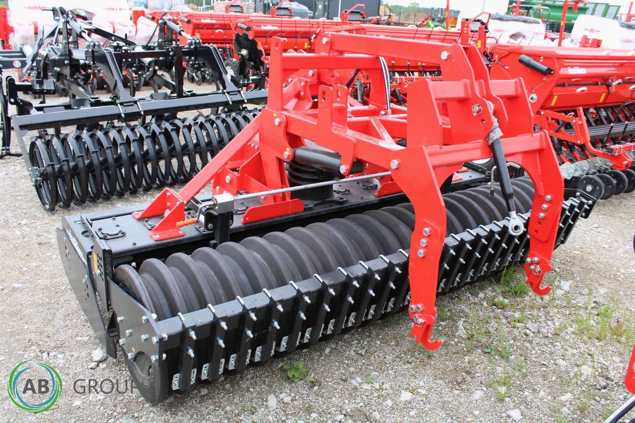 Ozdoken Ongun S300 power harrow with seed drill attachment - Grada rotativa: foto 2 Ozdoken Ongun S300 power harrow with seed drill attachment - Grada rotativa: foto 2