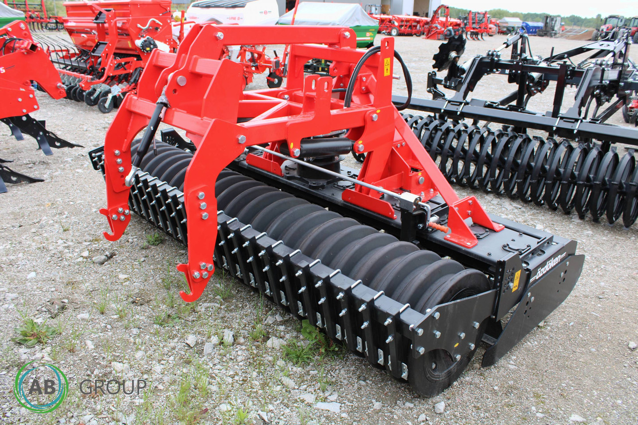 Ozdoken Ongun S300 power harrow with seed drill attachment - Grada rotativa: foto 3 Ozdoken Ongun S300 power harrow with seed drill attachment - Grada rotativa: foto 3