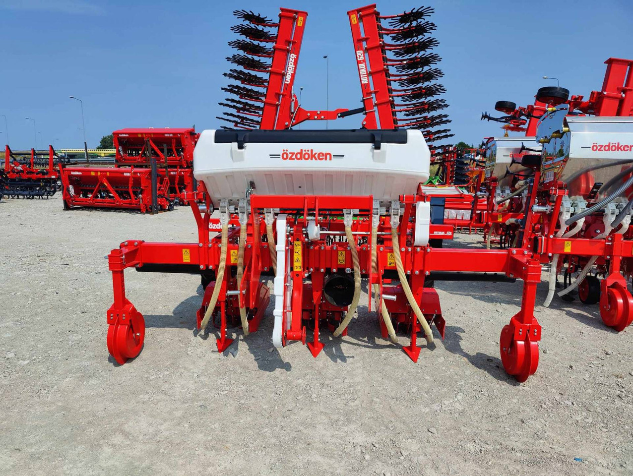 Ozdoken inter-row tiller ACM-SF3 - on stock - Rotocultivador: foto 2 Ozdoken inter-row tiller ACM-SF3 - on stock - Rotocultivador: foto 2