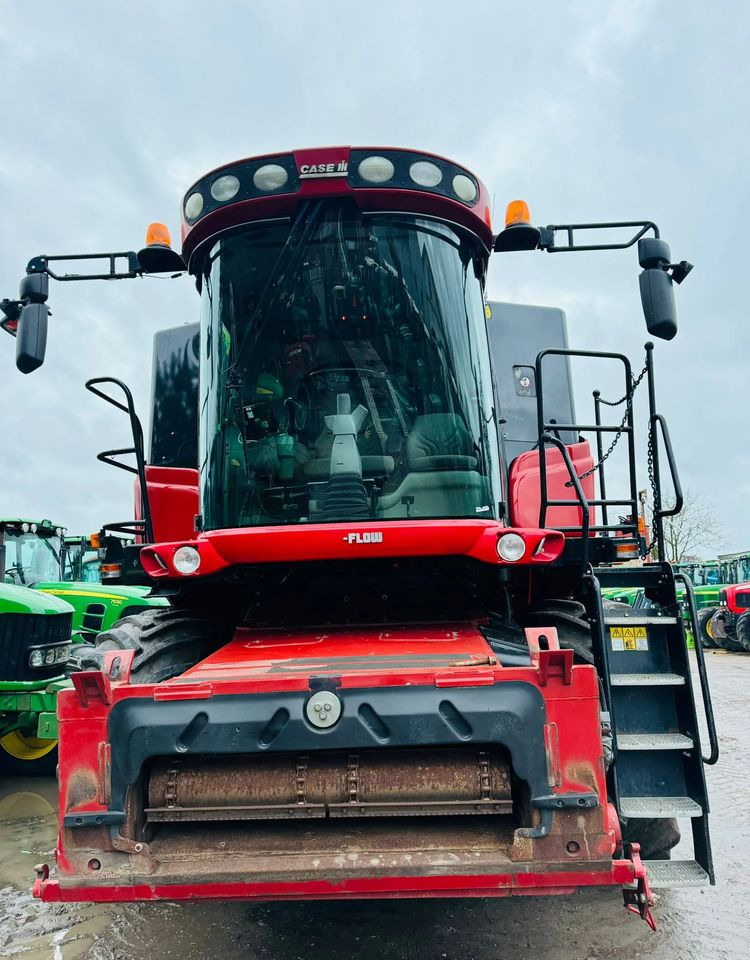 Case IH AFH 8010 - Cosechadora de granos: foto 3 Case IH AFH 8010 - Cosechadora de granos: foto 3