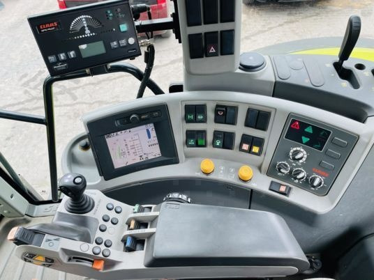Claas AXION 840 CEBIS - Tractor: foto 2 Claas AXION 840 CEBIS - Tractor: foto 2