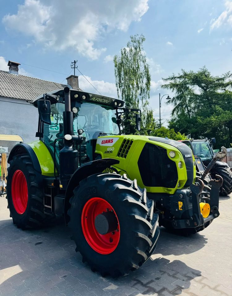 Claas Arion 650 CEBIS - Tractor: foto 2 Claas Arion 650 CEBIS - Tractor: foto 2
