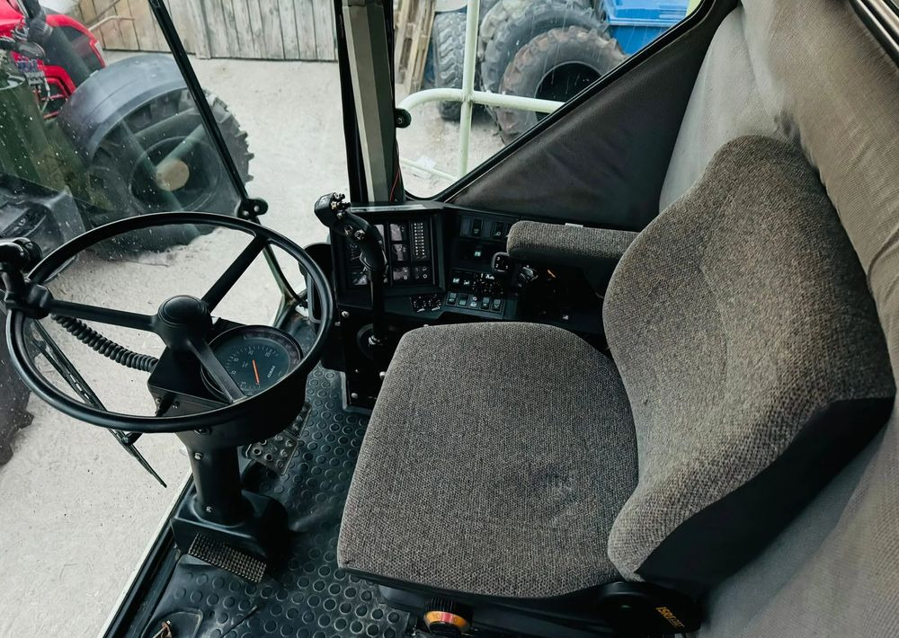Cosechadora de granos Claas MEGA 218: foto 7