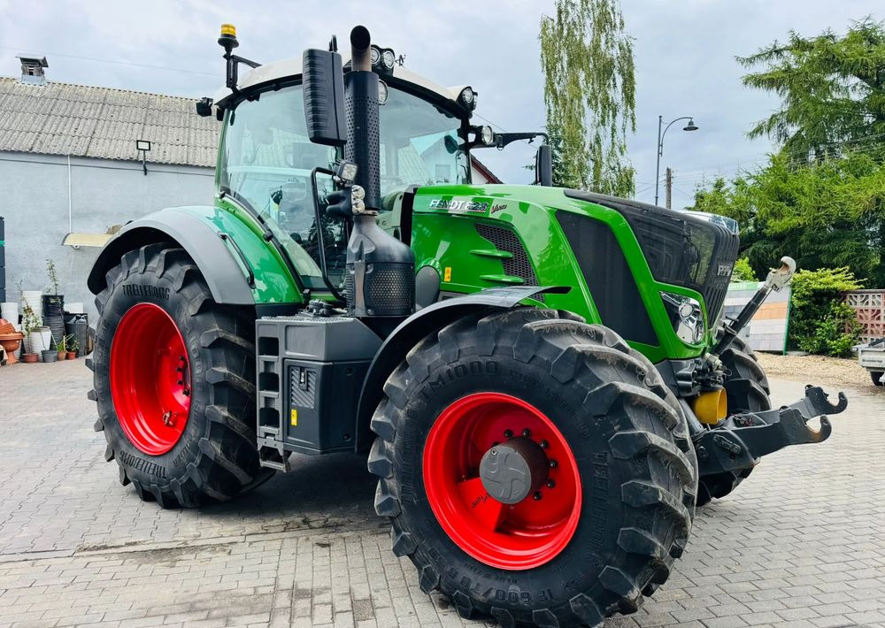 Fendt 828 Vario Profi Plus - Tractor: foto 3 Fendt 828 Vario Profi Plus - Tractor: foto 3