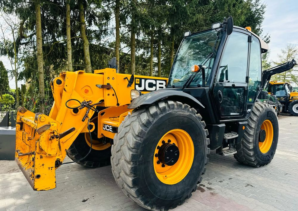 JCB 550-80 Agri Plus - Manipulador telescópico: foto 1 JCB 550-80 Agri Plus - Manipulador telescópico: foto 1